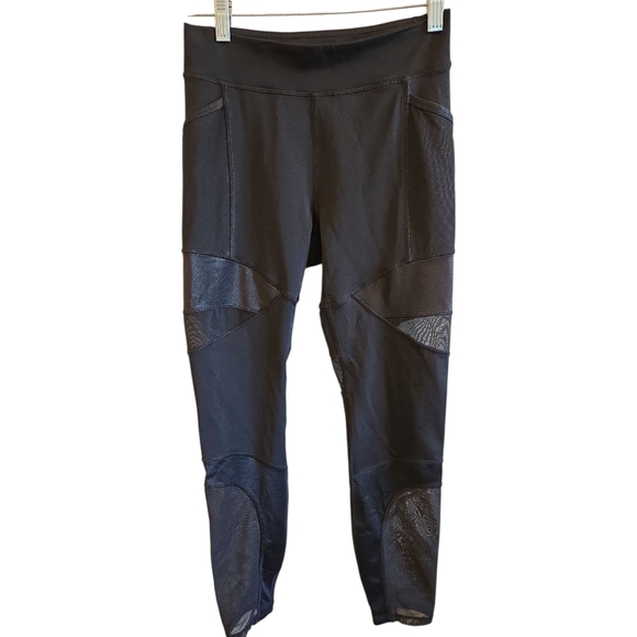 Lululemon Mesh In Motion * 25" - Picture 7 of 13